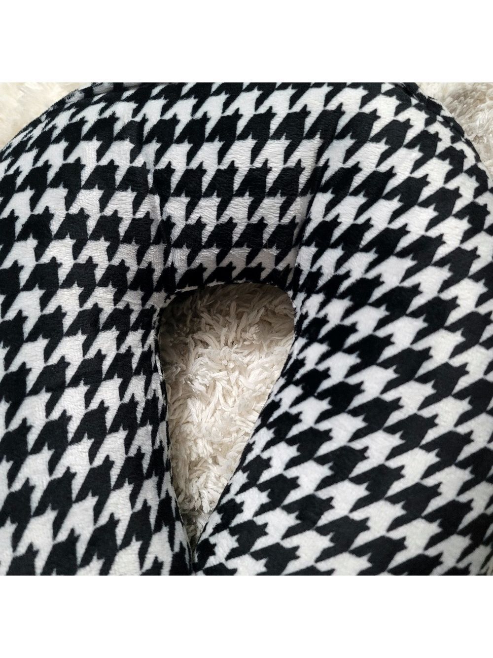 Houndstooth U-shaped Neck Pillow 12" x 13"
